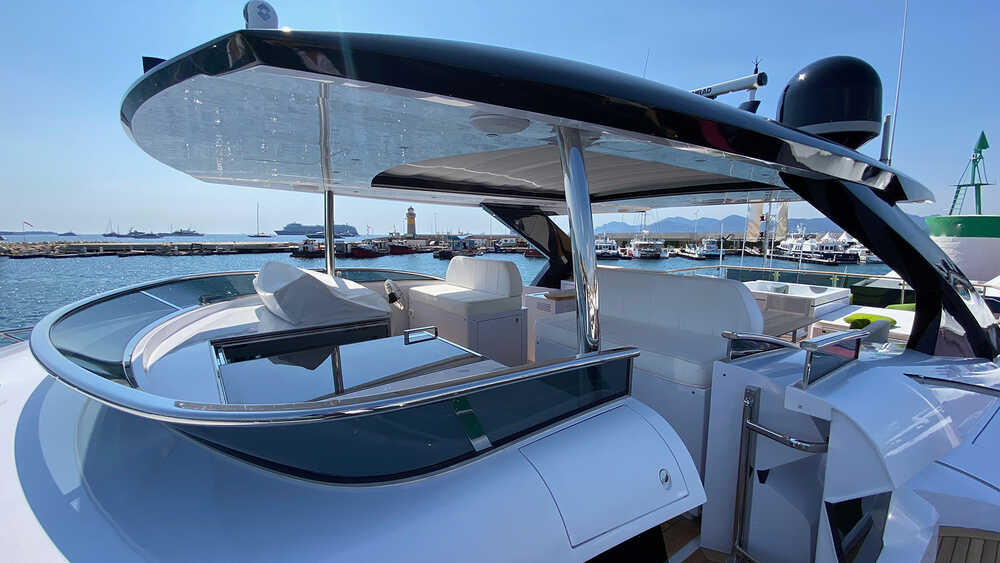 Flybridge