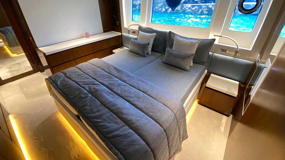 Guest cabin on lower deck