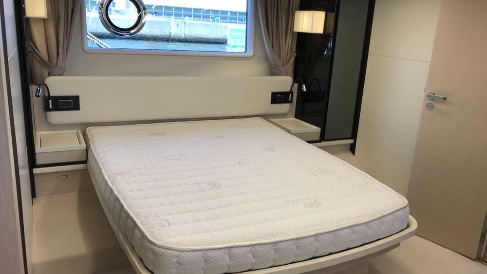 Azimut 66 2017