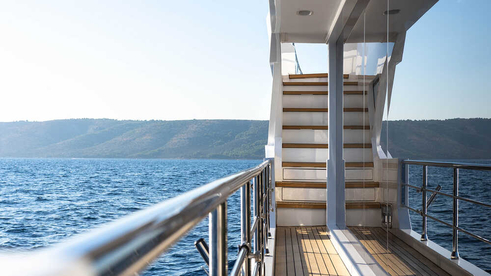 Side deck