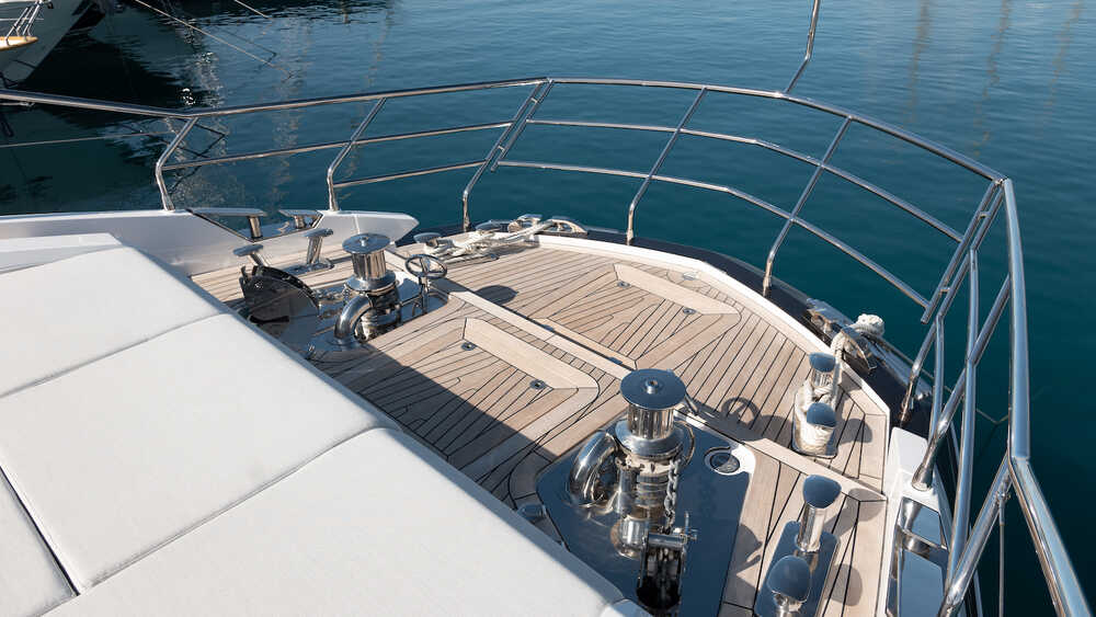 Bow deck