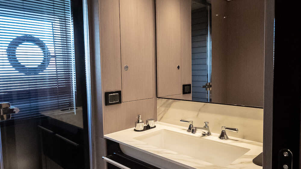 VIP bathroom