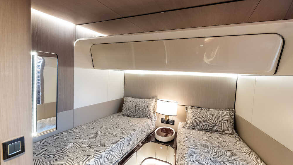Guest cabin