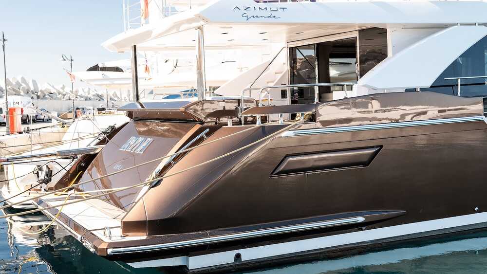 Stern of Azimut Grande 27 METRI