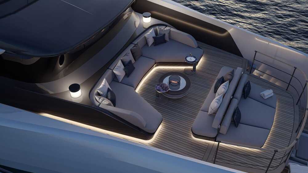Upper deck