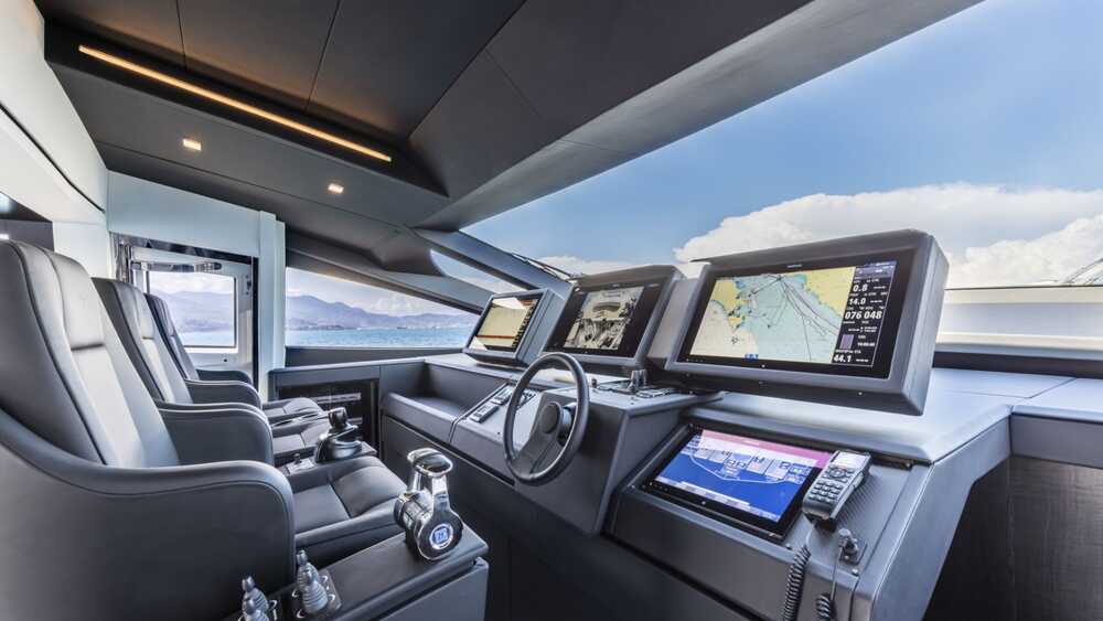 Main helm station