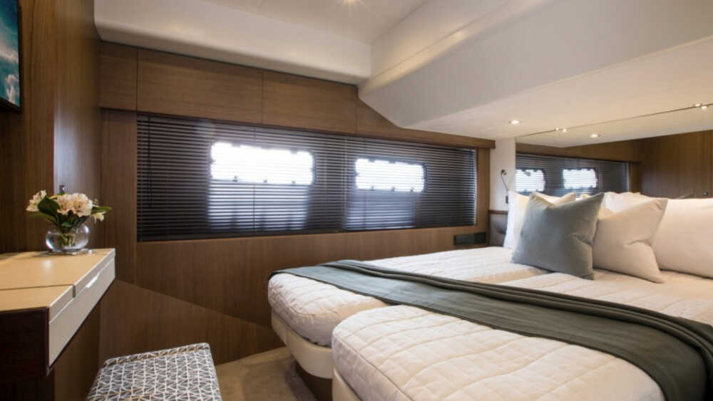 Guest cabin