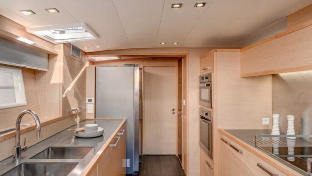 Galley M/Y LONG MONDAY 