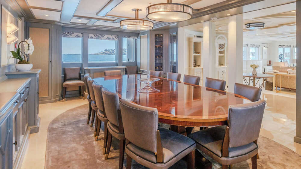 Dinette in salon on the main deck 