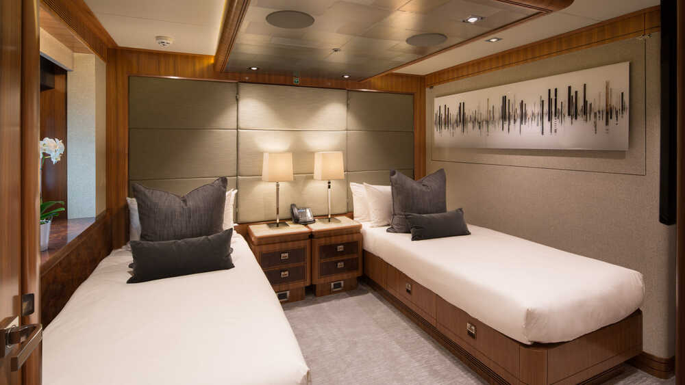 Guest cabin