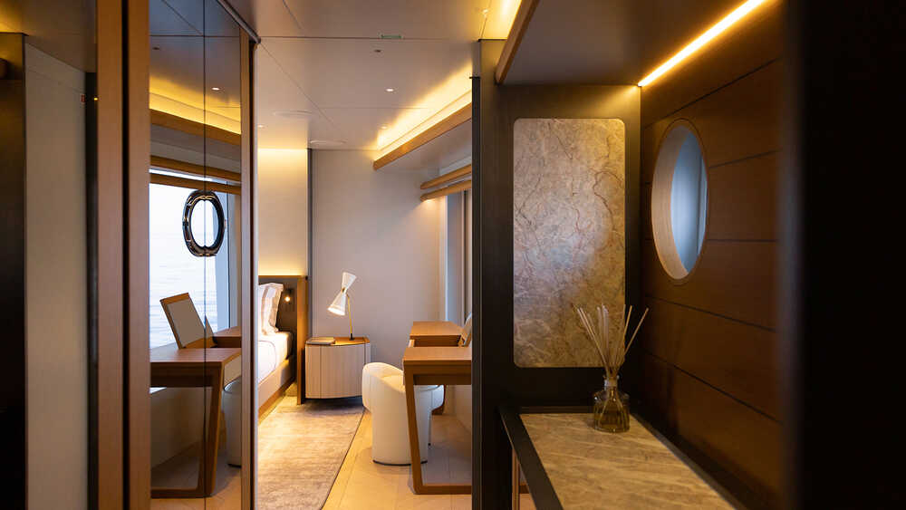 Access to master cabin