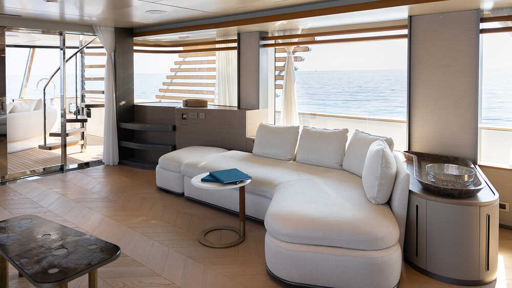 Main deck salon