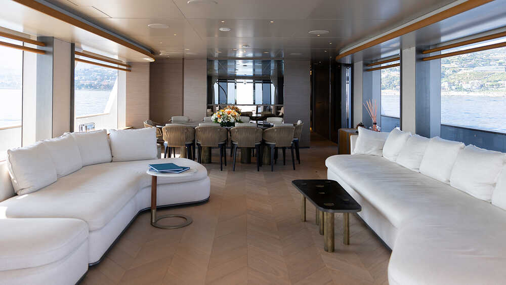 Main deck salon