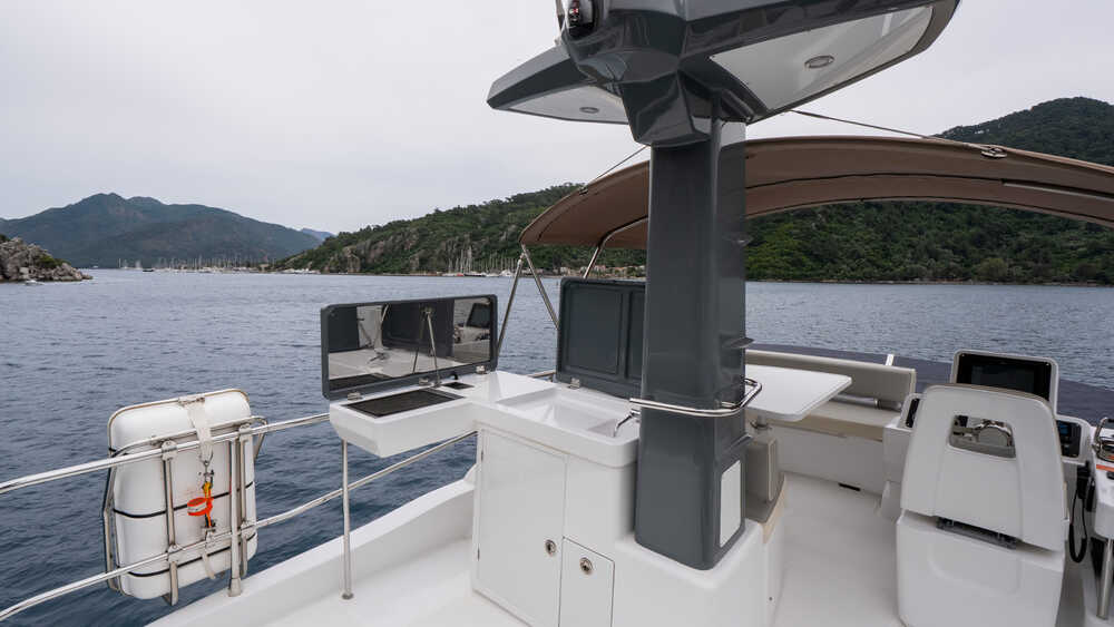 BBQ area on flybridge