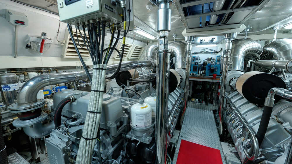 Engine compartment