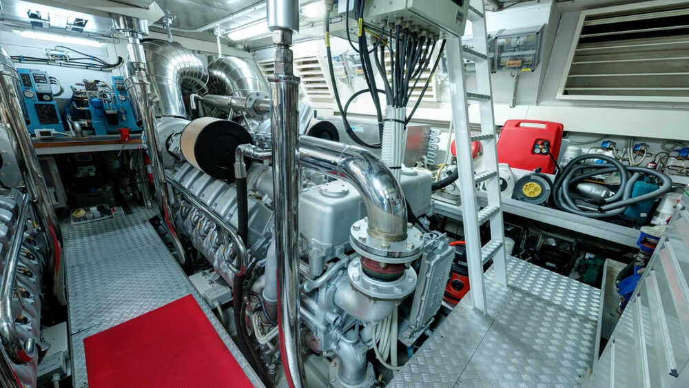 Engine compartment