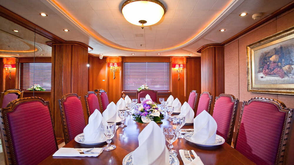 Rodriquez 38m M/Y APOLA