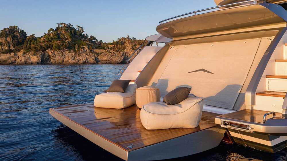 Swimming platform