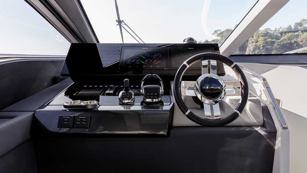 Main helm station