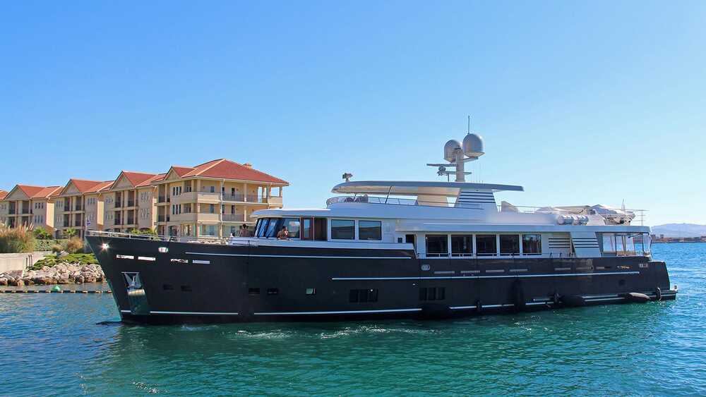Exterior Van der Valk Explorer 37M