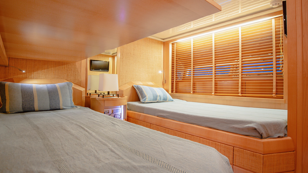 Twin cabin