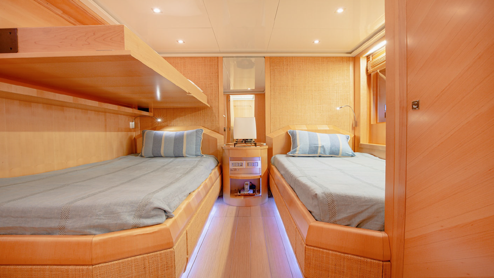 Twin cabin