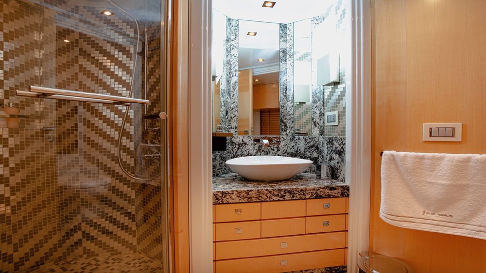 VIP cabin  bathroom 