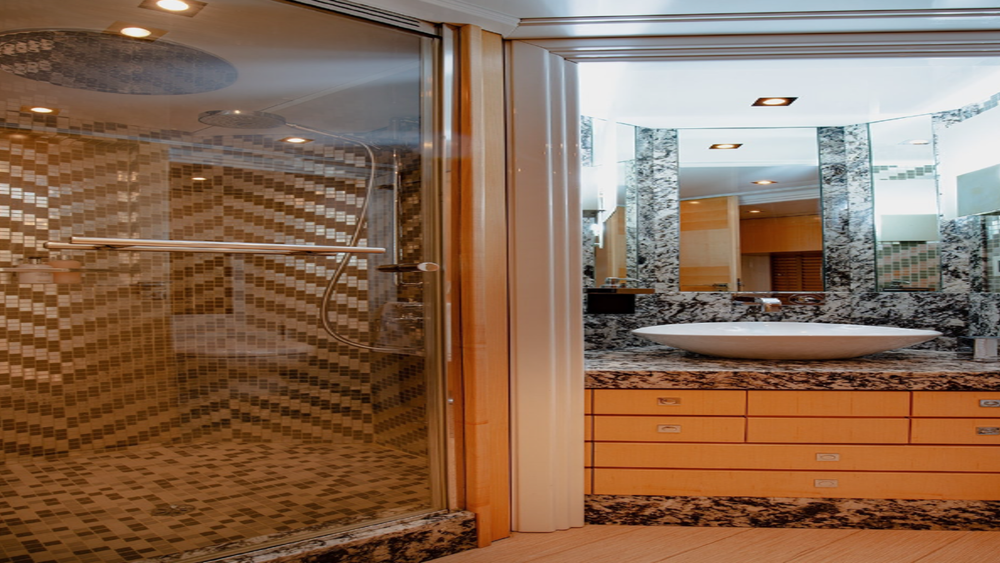 VIP cabin  bathroom 
