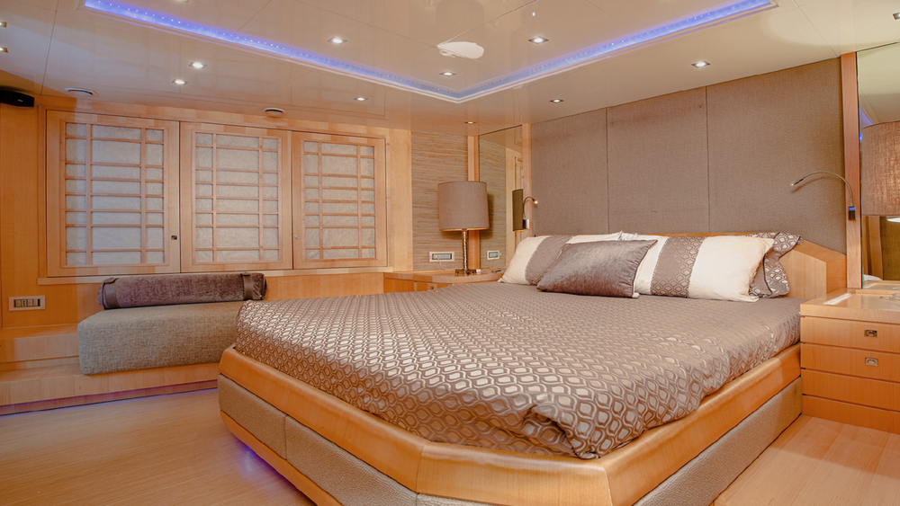 VIP double cabin