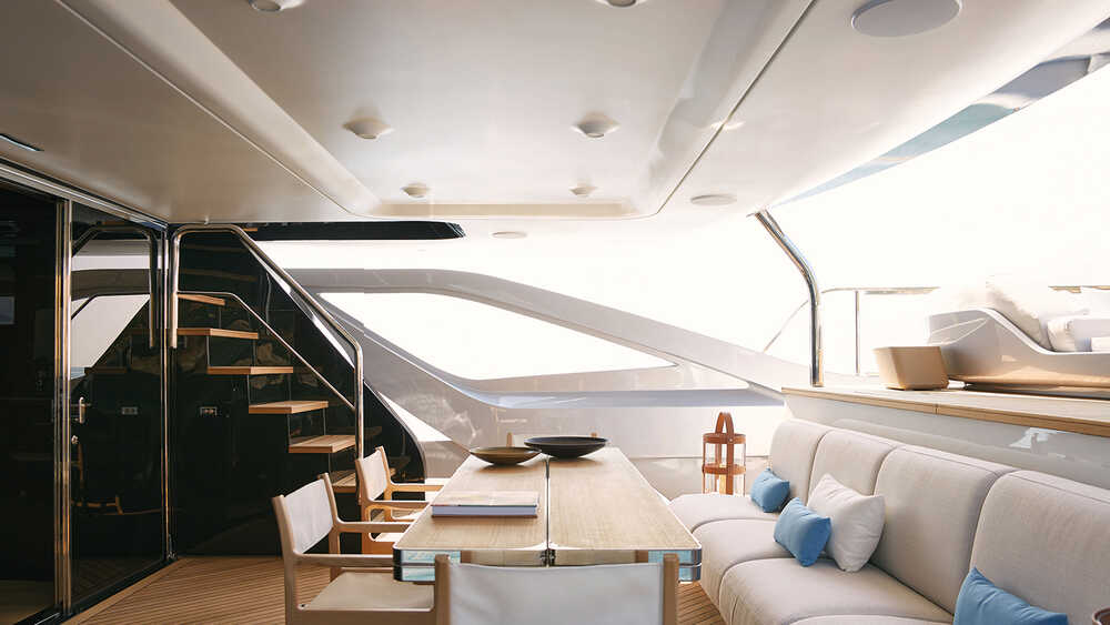 Cockpit on main deck