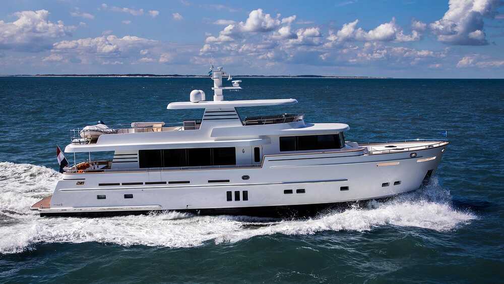 Exterior Van der Valk Explorer 25M