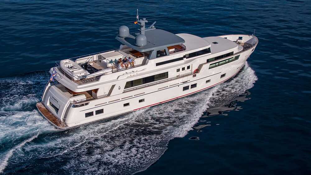 Exterior Van der Valk Explorer 28M