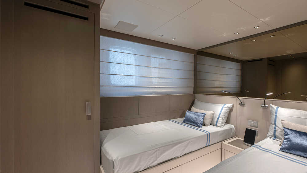 Guest cabin on port side