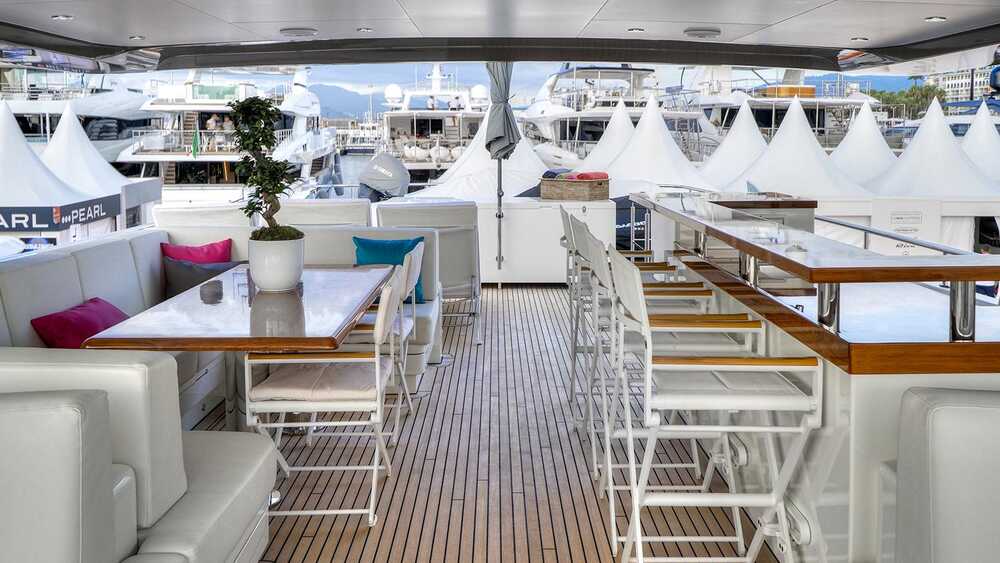 Flybridge