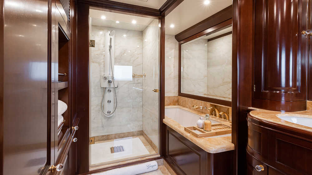 Master cabin bathroom
