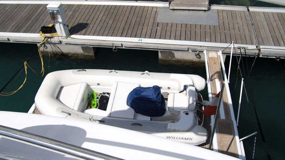 Williams 385 tender on platform