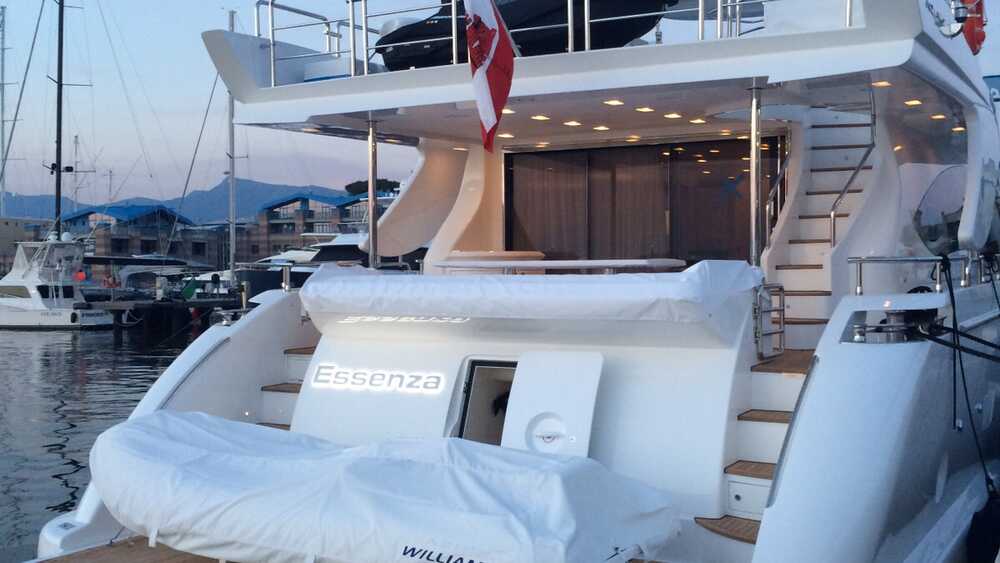 Exterior Azimut 84, 2015