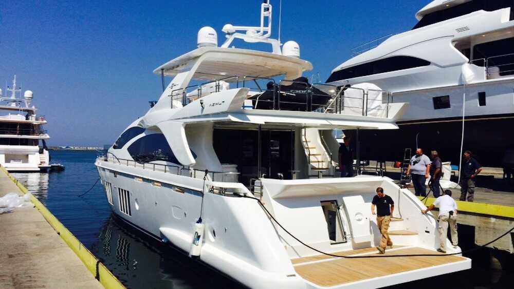 Exterior Azimut 84, 2015