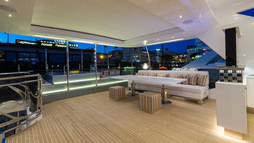 Flybridge
