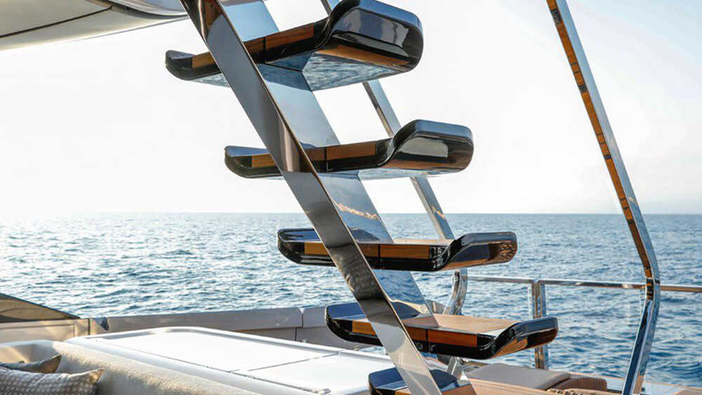 Carbon steps to cockpit