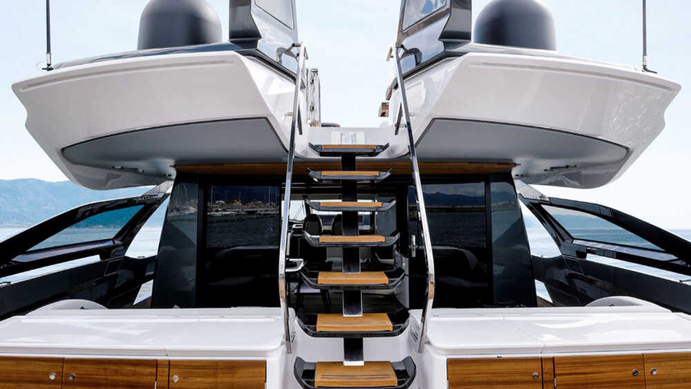 Carbon steps to cockpit