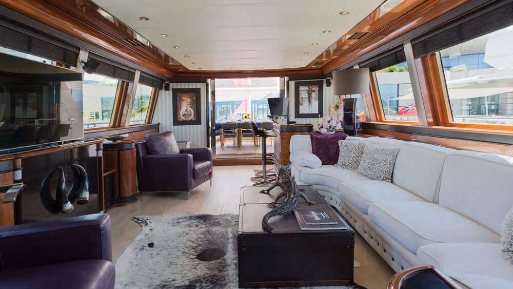 Saloon main deck