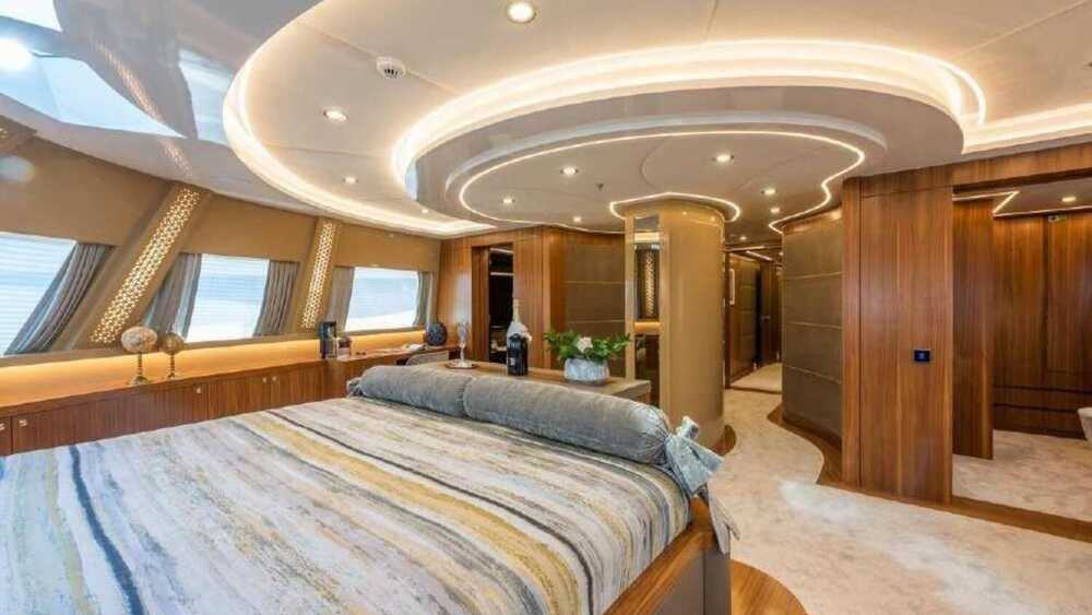Master cabin on the main deck