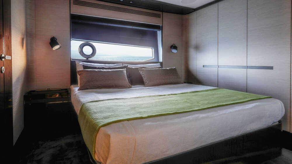 Guest cabin on starboard side