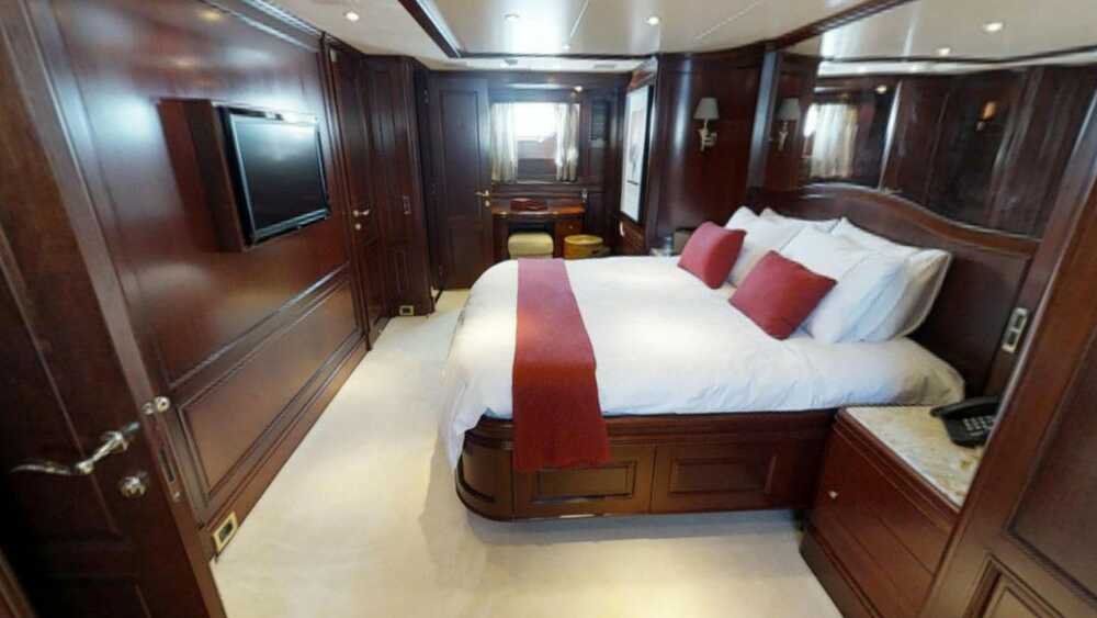 VIP cabin
