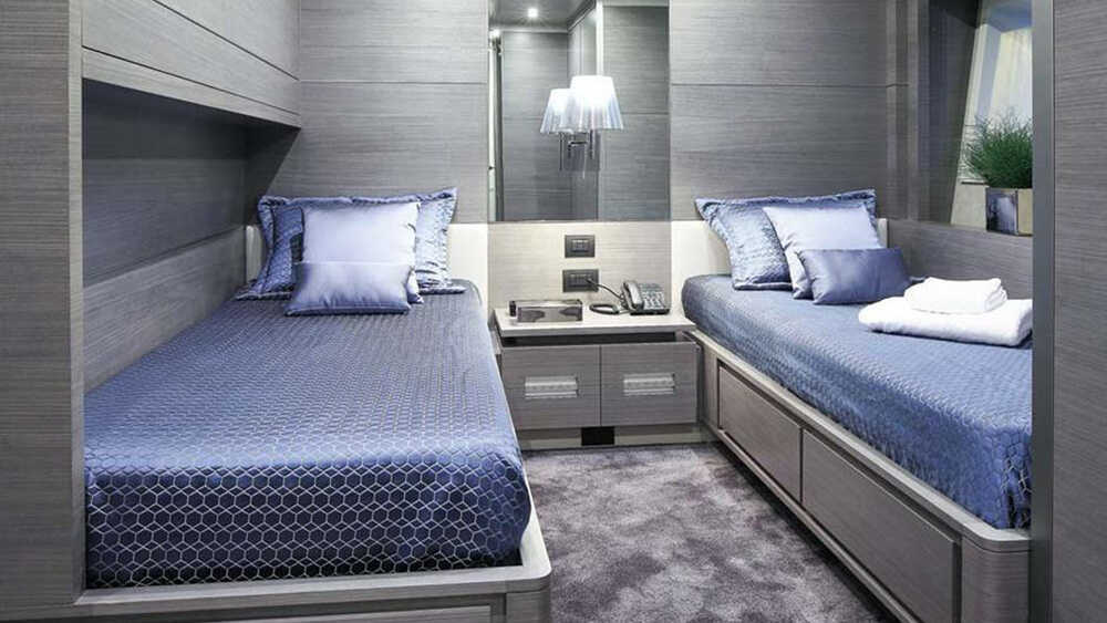 Guest cabin
