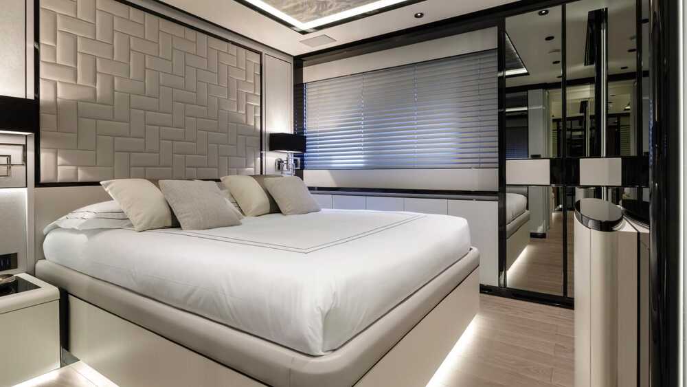 Cabin lower deck