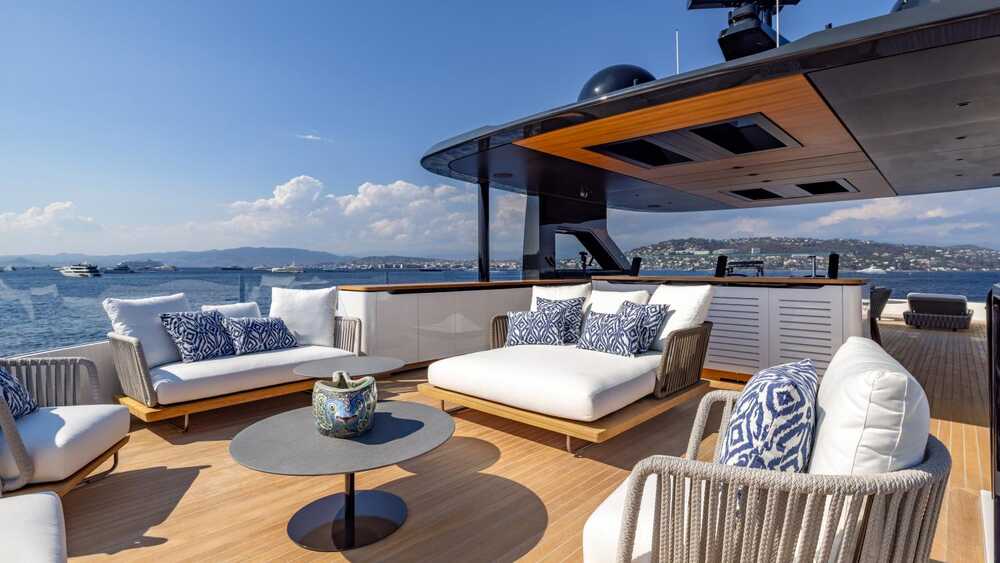 Sundeck