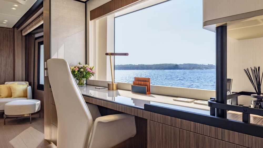 Master cabin study room