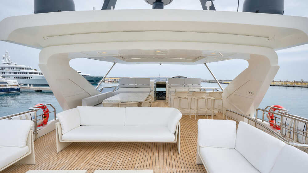 Sun deck